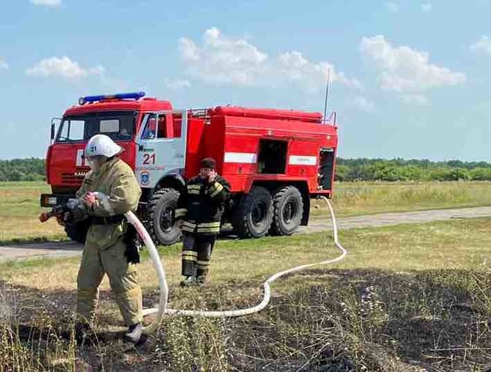 Полная ликвидация пожара на автодороге «Староивановка – Красивый» Волоконовского района