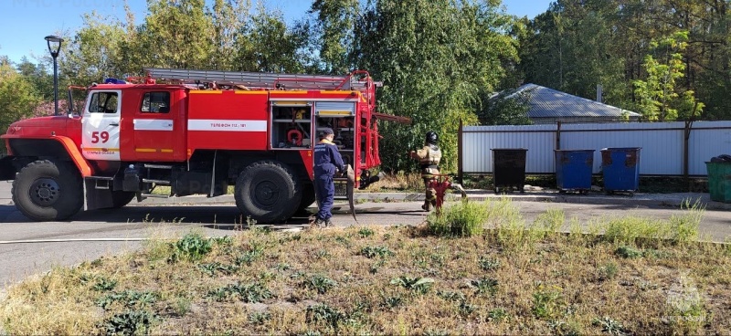 В Старом Осколе прошли учения по ликвидации пожара на объекте здравоохранения