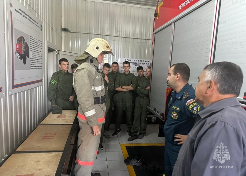 Студенты Новооскольского колледжа побывали на экскурсии в пожарно-спасательной части