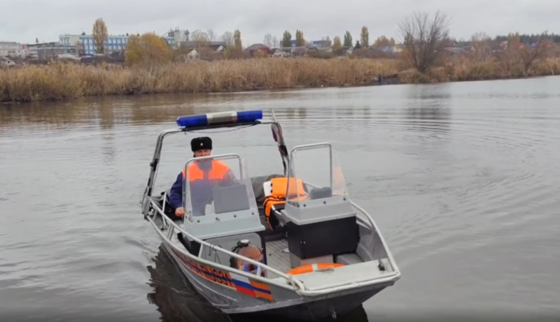 Инспекторы ГИМС напоминают о правилах безопасности на водоемах в преддверии холодов